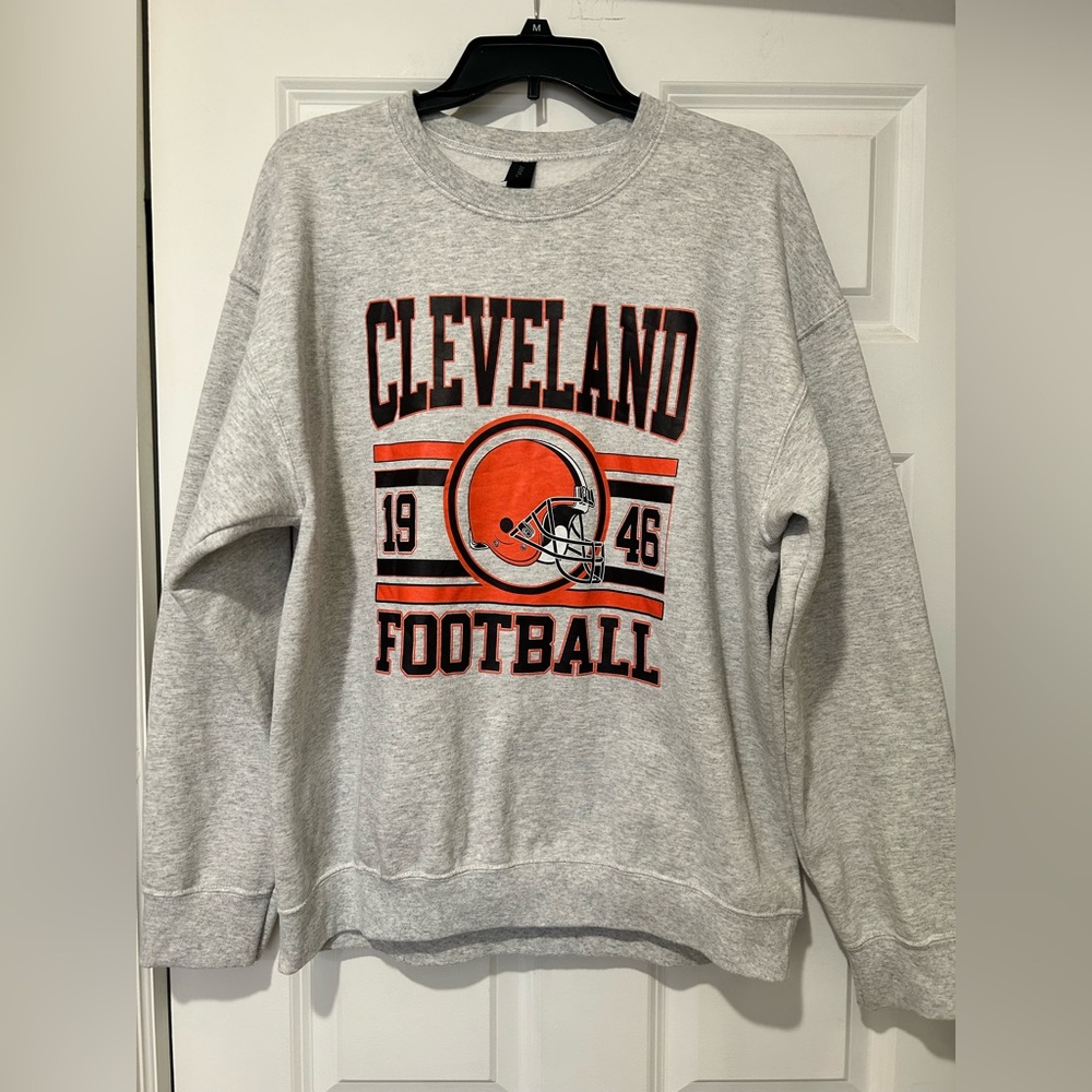Vintage Retro Cleveland Browns 1946 Football Sweatshirt Unisex (W Oversized Fit) - Picture 5 of 16